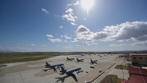 McConnell AFB tankers make a stop at Travis AFB