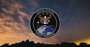 General James Dickinson Greets FIDAE - 2022