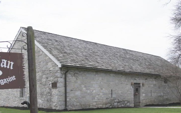 Hessian Powder Magazine