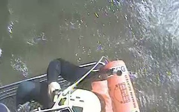Coast Guard rescue 2 in Sapelo Sound