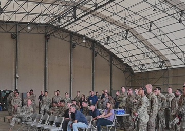 U.S. Air Force Airmen attend Agility Prime demonstration during Emerald Warrior 22.1