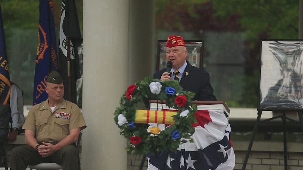 Is veterans day a national holiday in canada