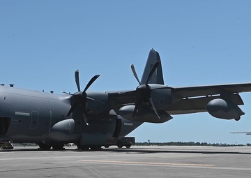 27th SOW transports 492nd SOW operators and Czech Special Forces During EW22.1