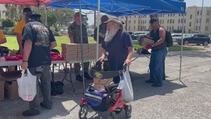 Marines and Sailors volunteer at Veterans Affairs