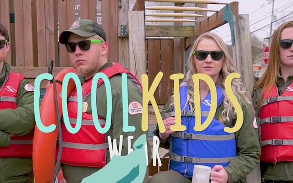 Cool Kids Wear Lifejackets