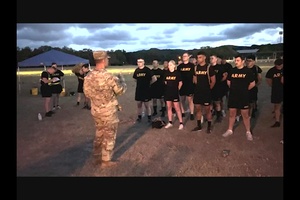 Competitors complete the ACFT during Army Futures Command Best Squad Competition