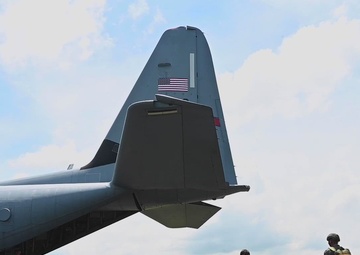 U.S., Guatemalan Military conduct Airborne Operations