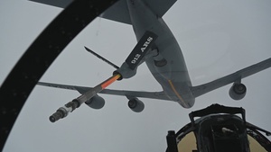 Kadena F-15 Eagles refuel with the 912th