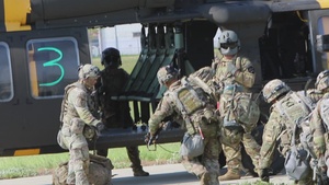 Air Assault with 1st Brigade, 1st Armored Division