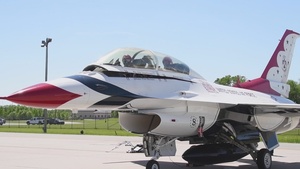 Michael Lents receives Hometown Hero Flight with Thunderbirds