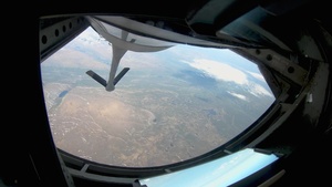 18th Aggressor Squadron refuel broll
