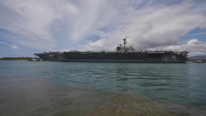 USS Abraham Lincoln Departs Pearl Harbor