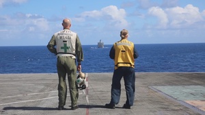 Abraham Lincoln conducts a FAS with Henry J. Kaiser during RIMPAC 2022