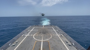 U.S. Army Blackhawk Helicopter Performs DLQs on USS Billings