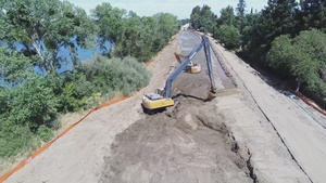Sacramento Levee Upgrades SB Cutoff Wall (B-roll)