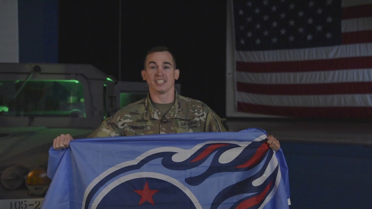 DVIDS - News - Ft. Campbell Soldiers honored at Tennessee Titans game