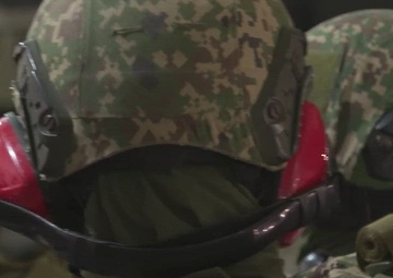 RIMPAC 2022 Amphibious Raid B-Roll: HMAS Canberra