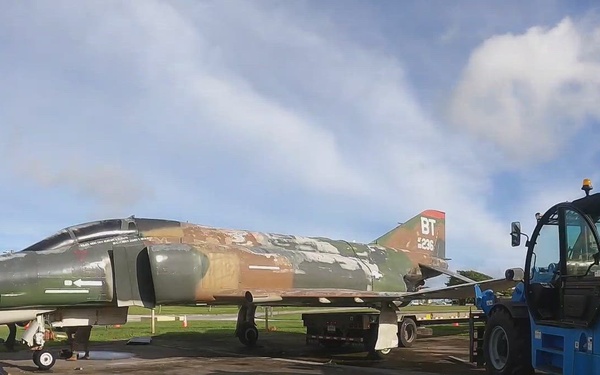 F4 static display demolition timelapse