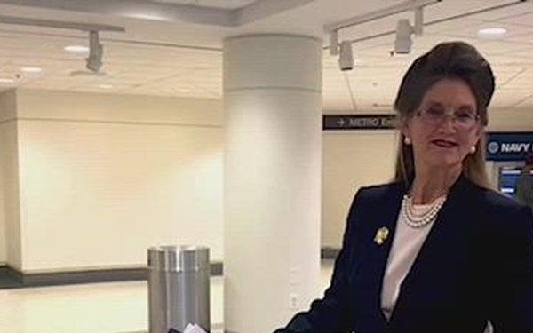 Pentagon Officials Honor Veteran Art Work