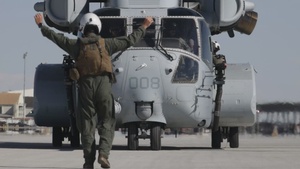 U.S. Marines with Marine Heavy Helicopter Squadron (HMH) 461 practice heavy lifting