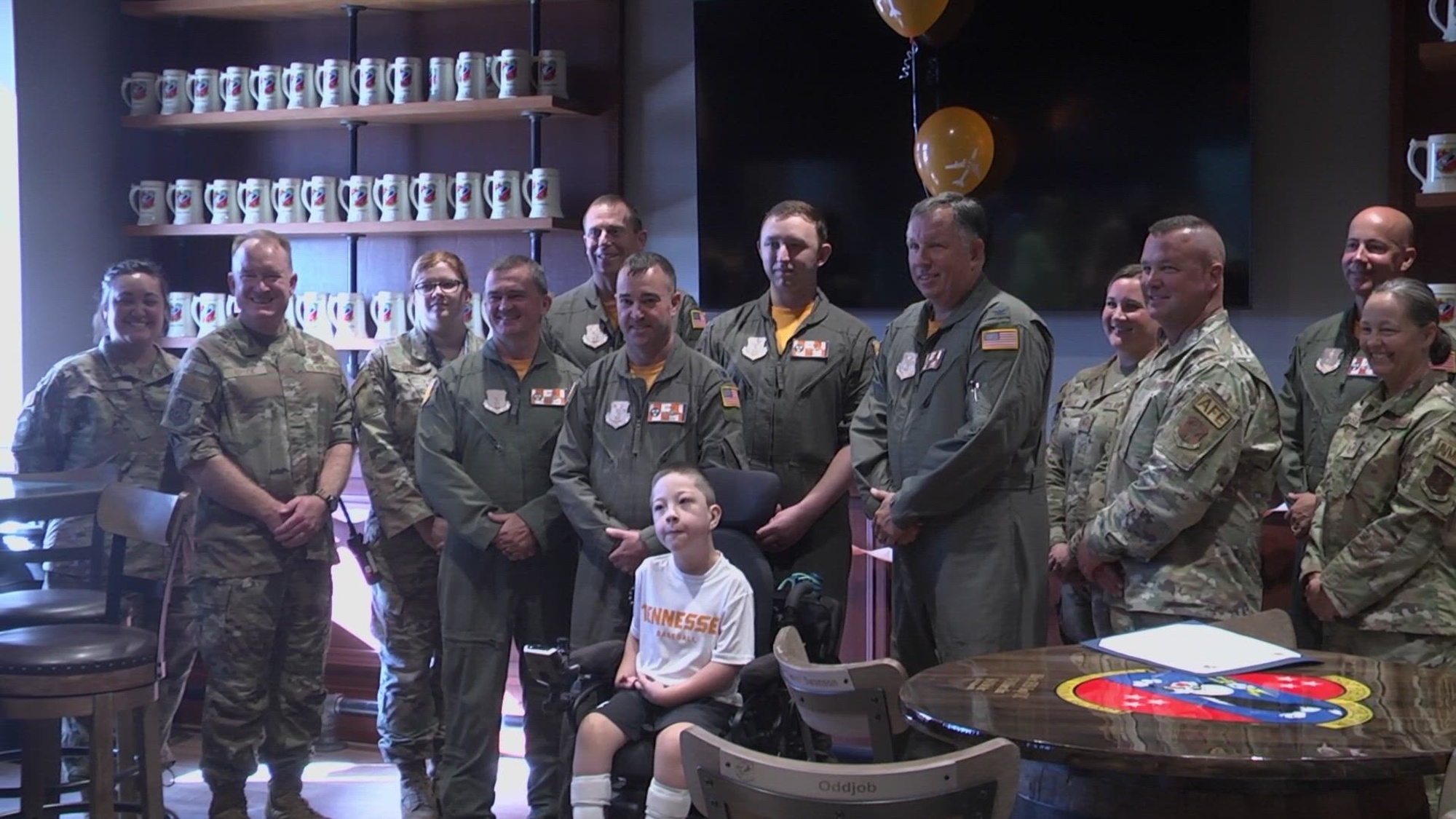 General visits public affairs staff > 932nd Airlift Wing > Article