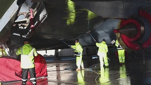 How a KC-135 Stratotanker Gets Washed