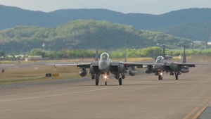 ROK-US conduct combined squadron flight & precision bombing training