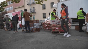 U.S. Marines Chip In at San Francisco-Marin Food Bank
