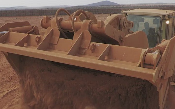 CLEAN COPY of 221101-VIC_AFNE_SFAB in Djibouti Scoop loader training