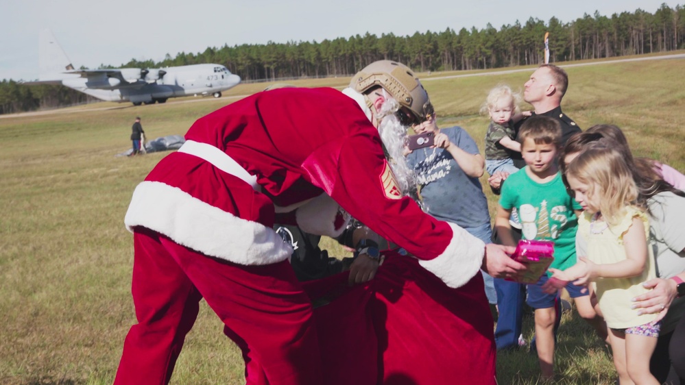 DVIDS - Video - 3rd Force Recon Operation Santa Drop