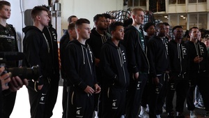 Abraham Lincoln welcomes Michigan State University men's basketball team for a tour