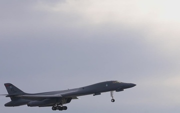 B-1B Lancers take off in support of B-21 unveiling