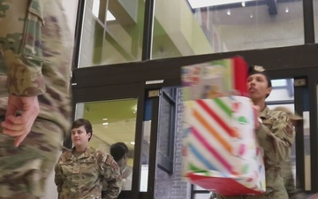 134th Airmen deliver gifts to ETCH