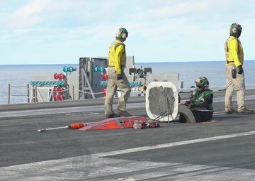 Abraham Lincoln conducts flight operations