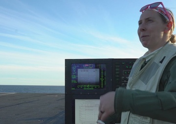 Abraham Lincoln conducts flight operations