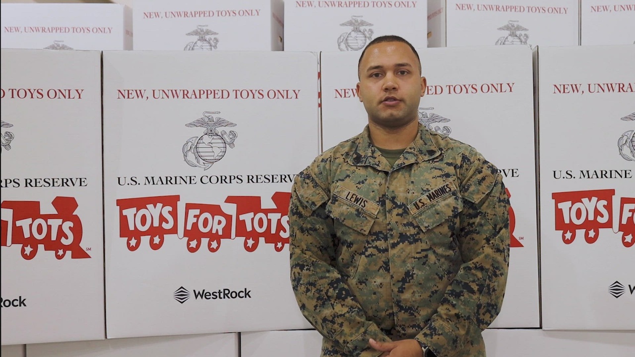 DVIDS - Images - Toys for Tots and Washington Commanders