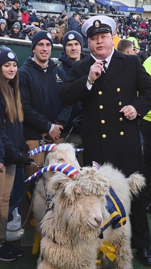 MCPON James Honea attends the 123rd Army Navy game