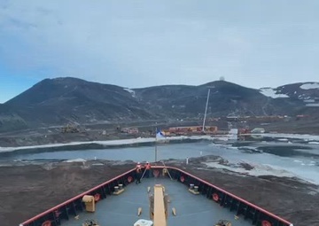 USCGC Polar Star (WAGB 10) moves an ice pier in McMurdo Sound