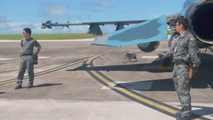 Hot Pit Refuel - Cope North 23