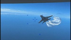 US Air Force MQ-9 camera footage: Russian Su-27 Black Sea intercept