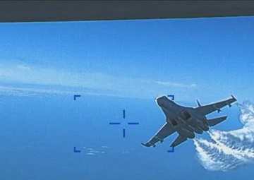 US Air Force MQ-9 camera footage: Russian Su-27 Black Sea intercept