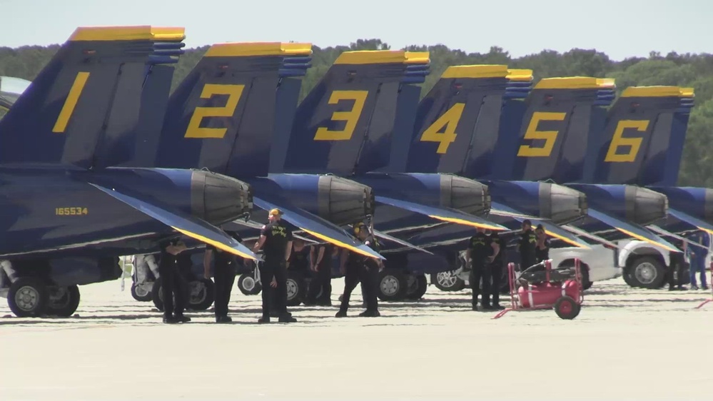DVIDS Video The U.S. Navy Blue Angels Perform at the 2023 Beaufort