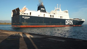 Noble Jump 23 Unloading ARK Germania