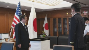 Chief of Staff of the Army visits with Minister of Defense of Japan (B-Roll)