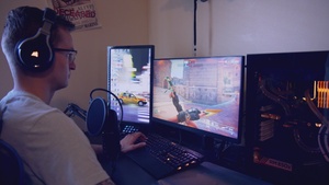 Tristan Biese competes at the DAF Esports Invitational 2023