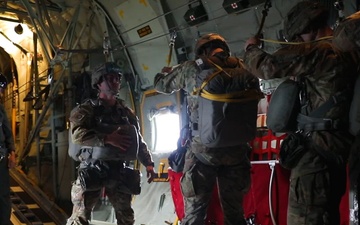 Honoring 77 Fallen paratroopers: VMGR-153 supports spartan jump