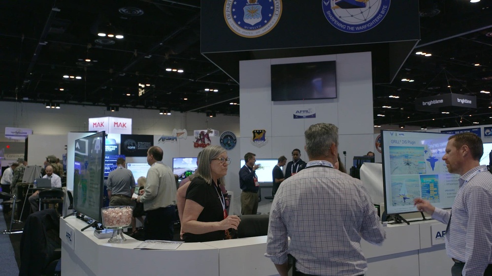 DVIDS - Video - IITSEC 2022 Floor B-Roll #2