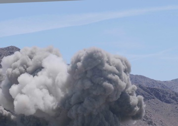 U.S. Marines fire APOBS and a MICLIC during ITX 4-23