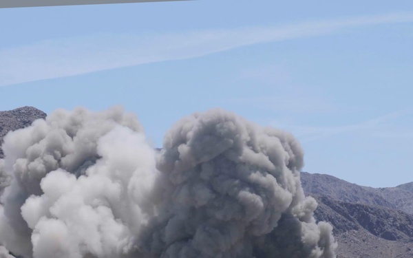 U.S. Marines fire APOBS and a MICLIC during ITX 4-23