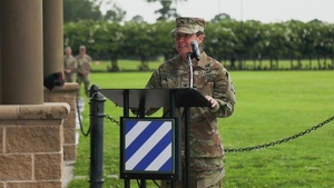 Third Division Sustainment Brigade changes command, cases colors for deployment
